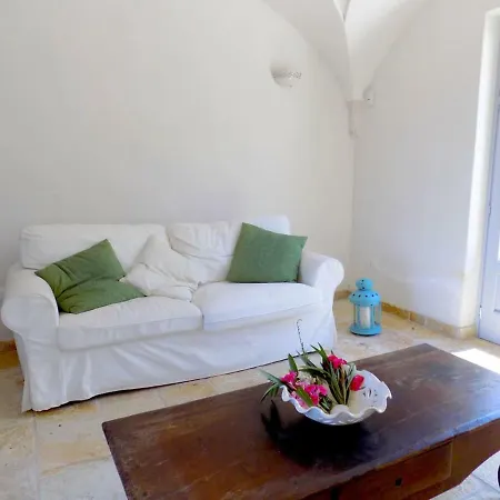 Trulli Della Torre - *